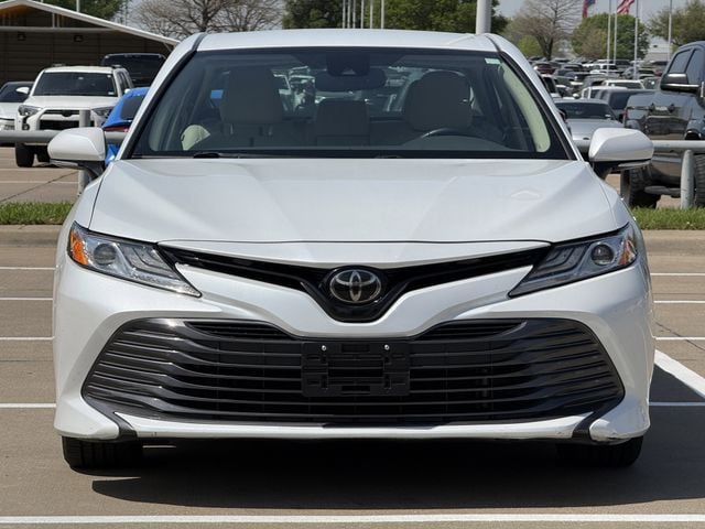 Used 2019 Wind Chill Pearl Toyota XLE image 8