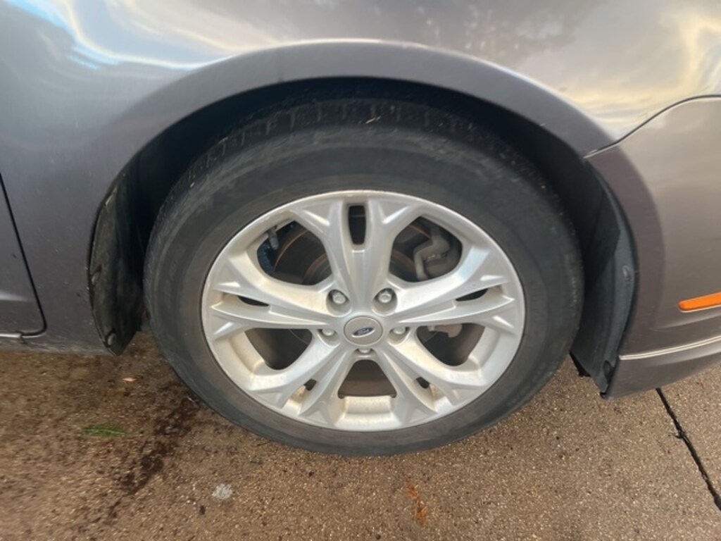 Used 2012 Ford Fusion SE Sedan