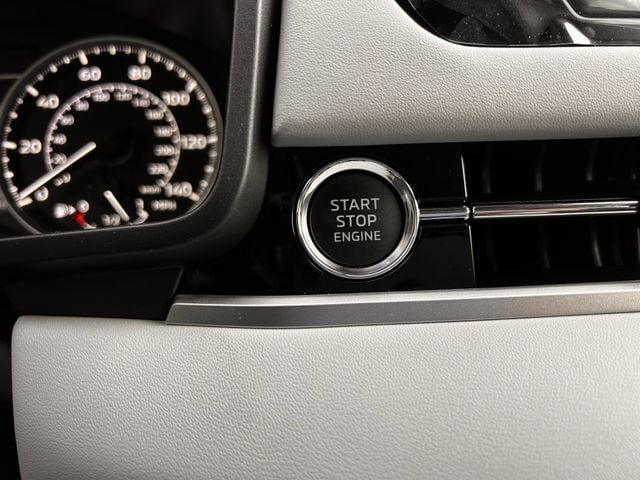 Used 2026 Black Diamond Mitsubishi SE image 24