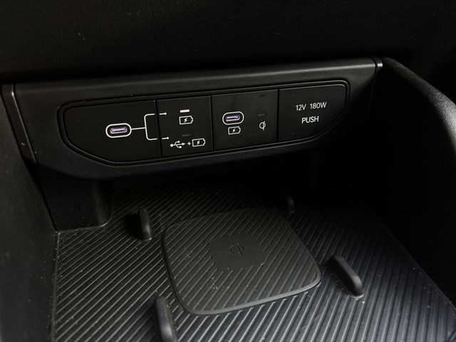 Used 2025 Snow White Pearl Kia EX image 20