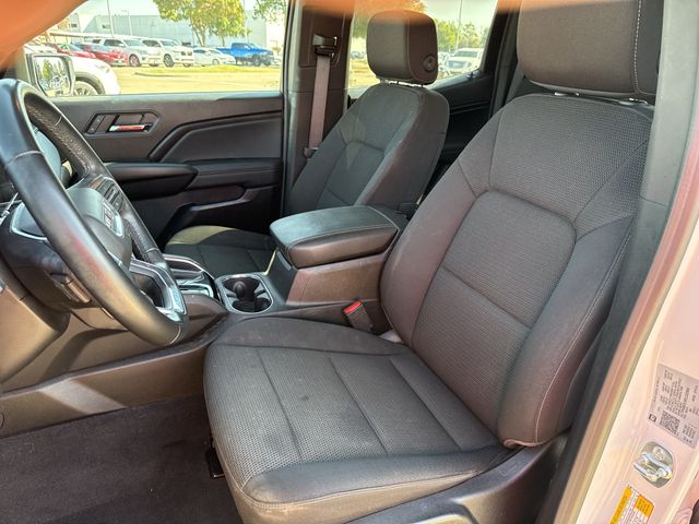Used 2024 Summit White GMC Elevation image 22