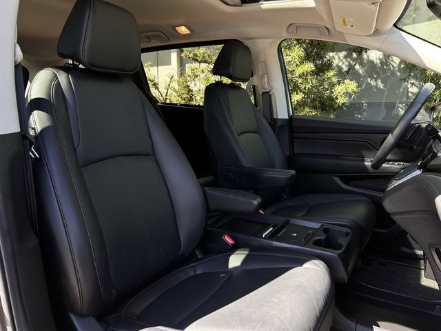 Used 2025 Modern Steel Metallic Honda EX-L image 29