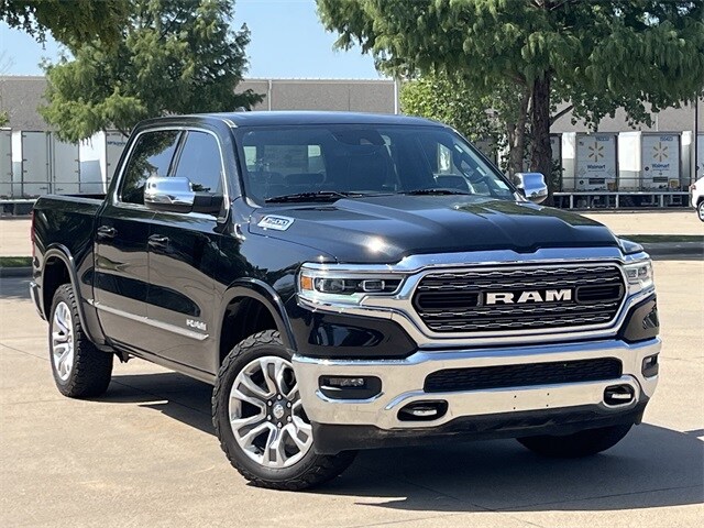 2024 Ram 1500 Limited photo 2