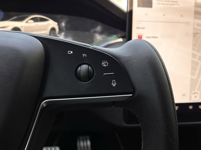 Used 2021 Pearl White Multi-Coat Tesla Plaid image 14