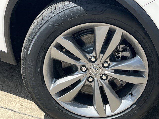 New 2026 Platinum White Pearl Acura FWD image 10