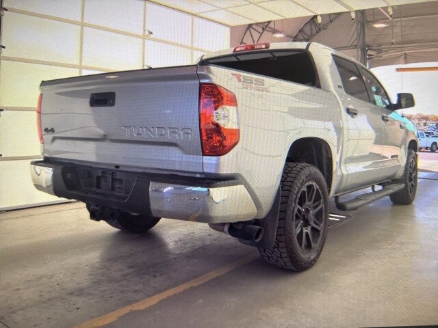 2018 Toyota Tundra SR5 photo 3