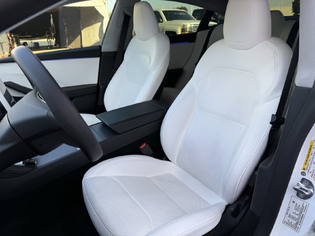 Used 2025 Pearl White Multi-Coat Tesla Long Range image 21