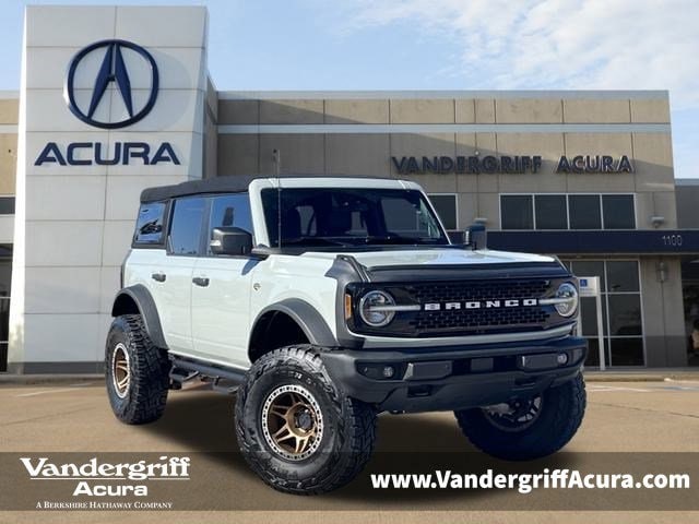 2022 Ford Bronco 4-Door Wildtrak's photo