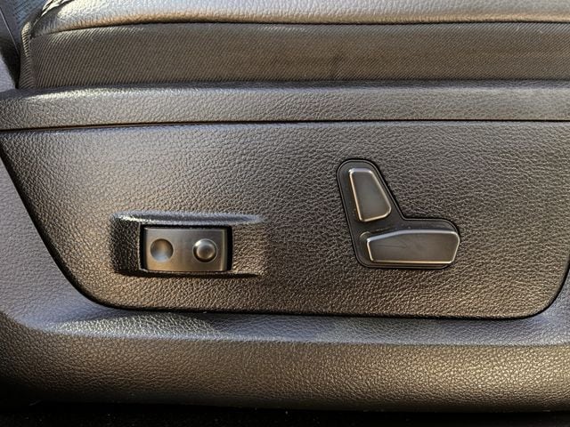 Used 2023 Bright White Clearcoat Ram Laramie image 29