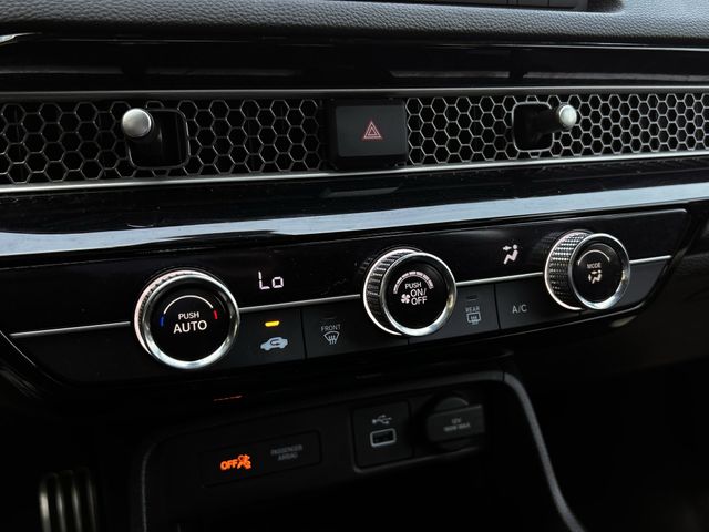 Used 2024 Platinum White Pearl Honda Sport image 21