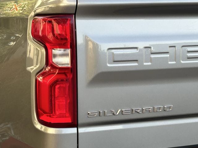 Used 2023 Sterling Gray Metallic Chevrolet RST image 8