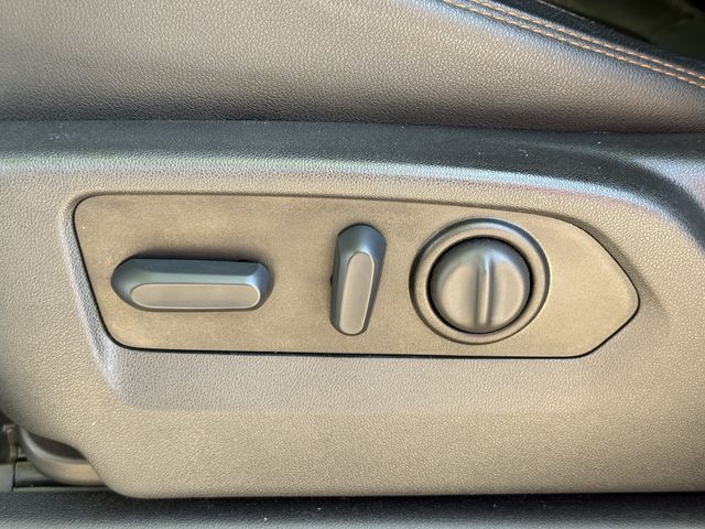 Used 2023 Summit White GMC AT4 image 25