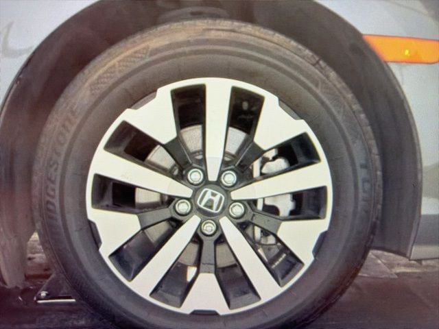 Used 2025 Modern Steel Metallic Honda EX-L image 8