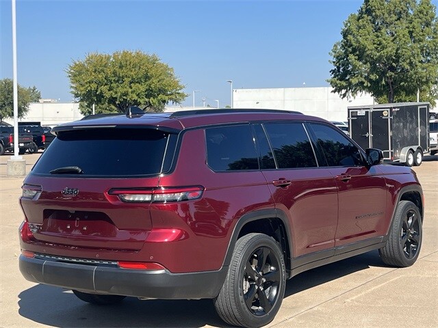 2022 Jeep Grand Cherokee Altitude photo 4