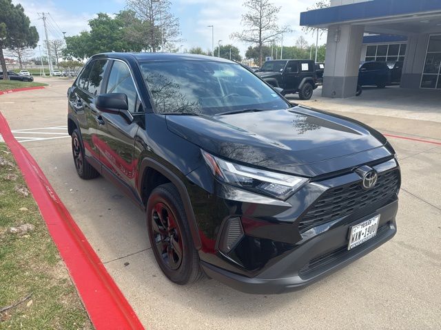 2025 Toyota RAV4 LE AWD