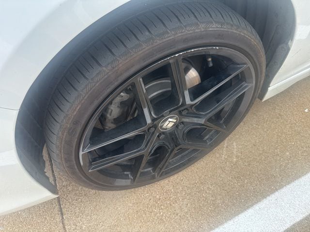 Used 2021 Platinum White Pearl Acura Technology Package image 8