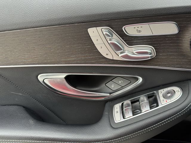 Used 2020 Polar White Mercedes-Benz C 300 image 22