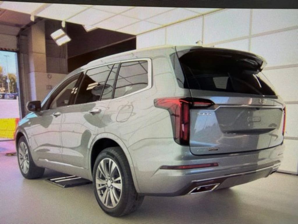 Used 2023 CADILLAC XT6 Premium Luxury SUV