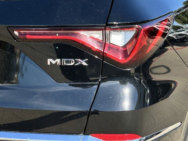 Certified Used 2025 Majestic Black Pearl Acura Technology Package image 7