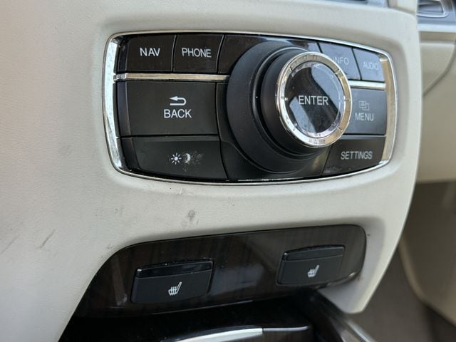 Used 2017 Bellanova White Pearl Acura Base image 19