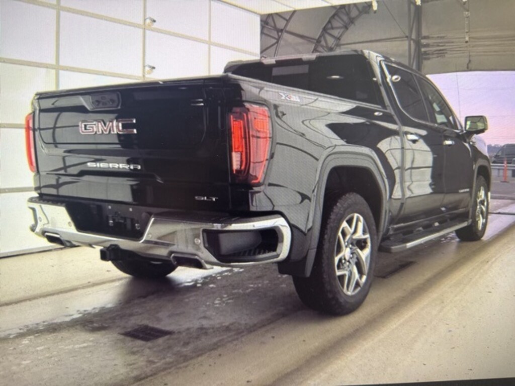 Used 2023 GMC Sierra 1500 SLT Truck Crew Cab