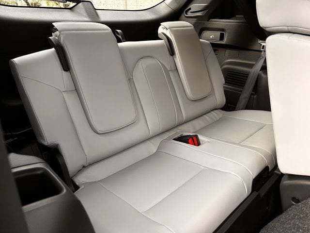 Used 2026 Black Diamond Mitsubishi SE image 32