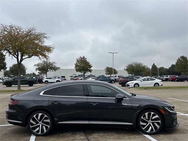 2019 Volkswagen Arteon SEL Premium R-Line photo 2