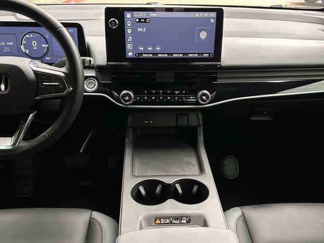 Used 2024 Sonic Gray Pearl Honda Touring image 18