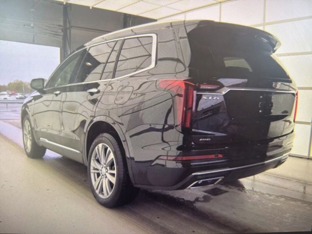 Used 2024 CADILLAC XT6 Premium Luxury SUV