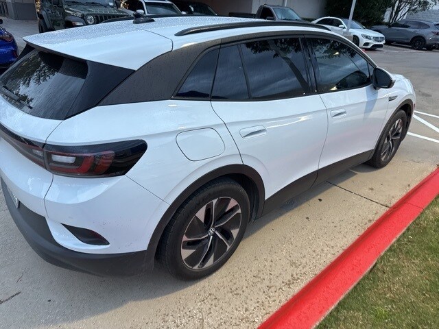 2021 Volkswagen ID.4 Pro photo 4