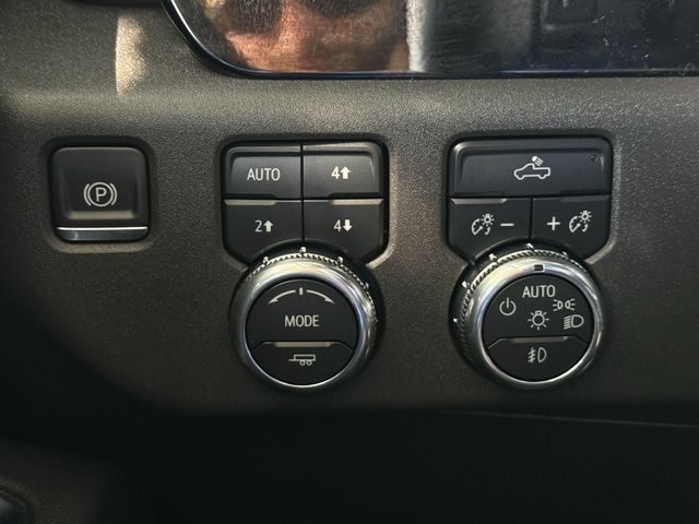 Used 2024 Sterling Metallic GMC Elevation image 21