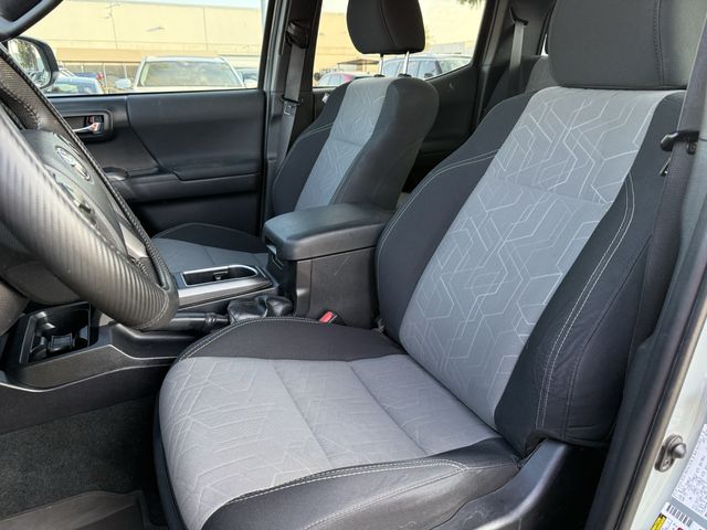Used 2022 Lunar Toyota TRD Off-Road image 25
