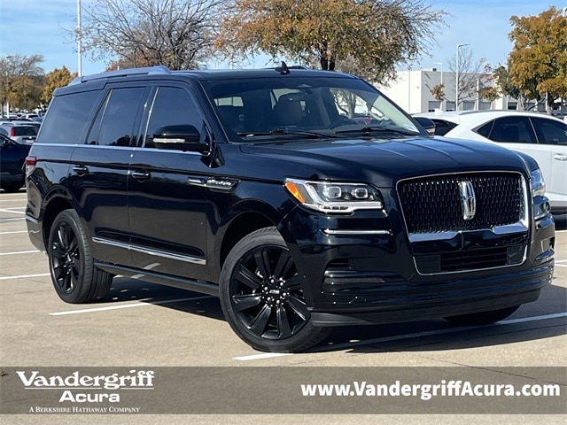 2022 Lincoln Navigator Reserve's photo