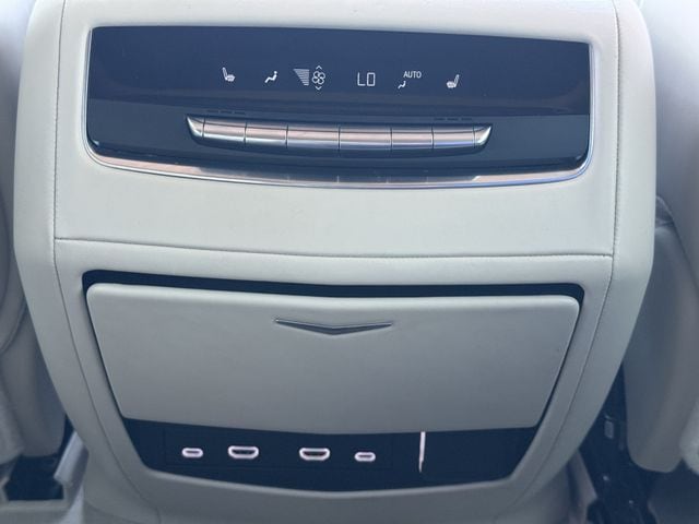 Used 2024 Crystal White Tricoat CADILLAC Sport Platinum image 29