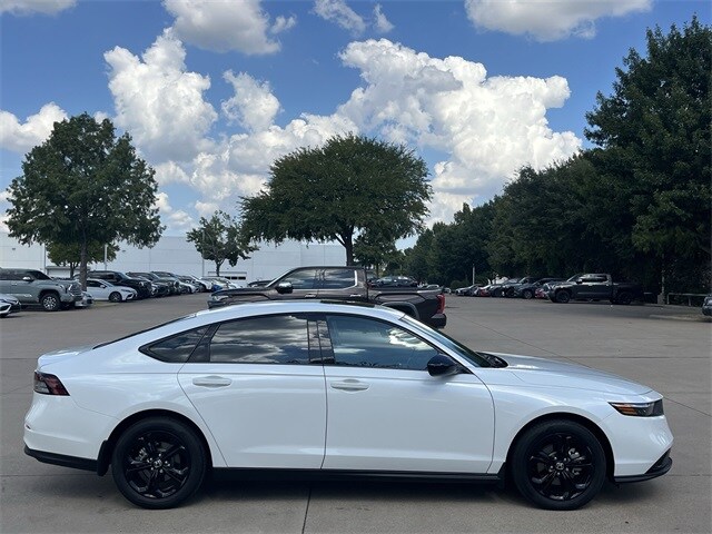 2025 Honda Accord SE photo 3