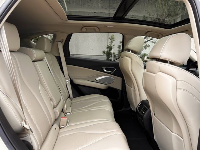 Used 2023 Platinum White Pearl Acura Advance Package image 32