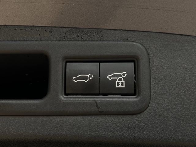 Used 2023 Nebula Gray Pearl Lexus 350 Premium image 32