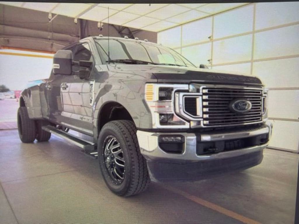 Used 2022 Ford F-350 Lariat Truck Crew Cab