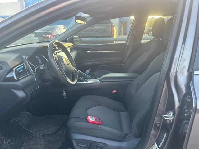 Used 2019 Predawn Gray Mica Toyota LE image 5