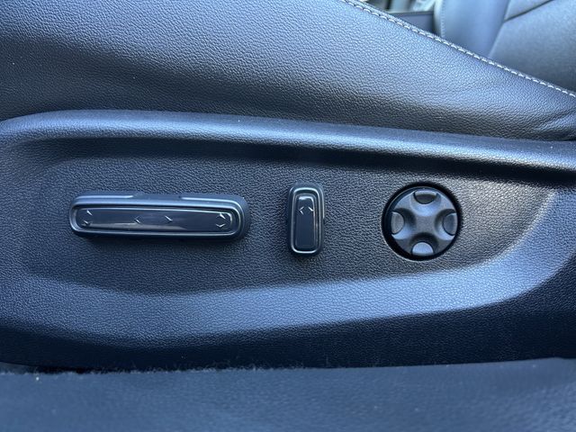 Used 2022 Still Night Pearl Honda Sport image 29