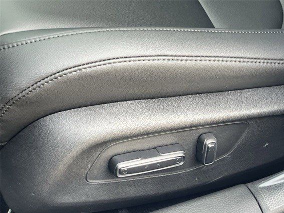 New 2026 Solar Silver Metallic Acura Base image 28