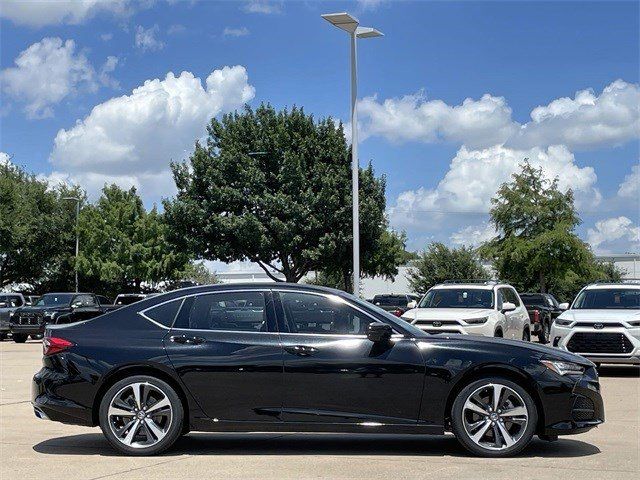 Used 2025 Majestic Black Pearl Acura Technology Package image 3