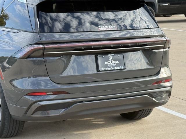 Used 2024 Chroma Caviar Dark Gray Metallic Clearcoat Lincoln Black Label image 6
