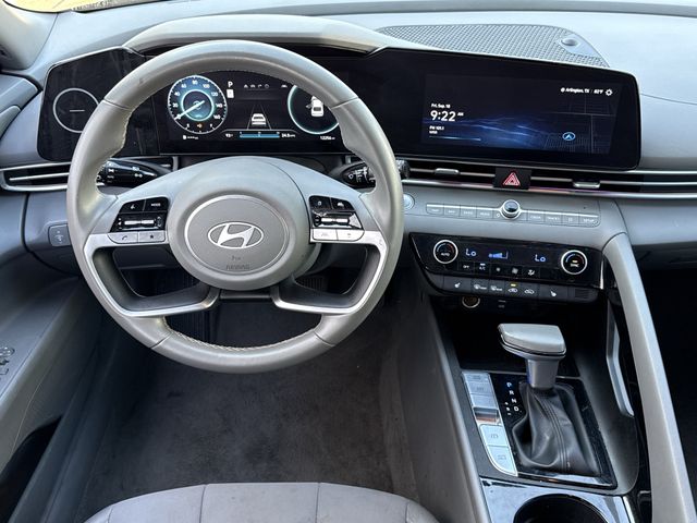 Used 2025 Abyss Black Hyundai SEL Convenience image 11