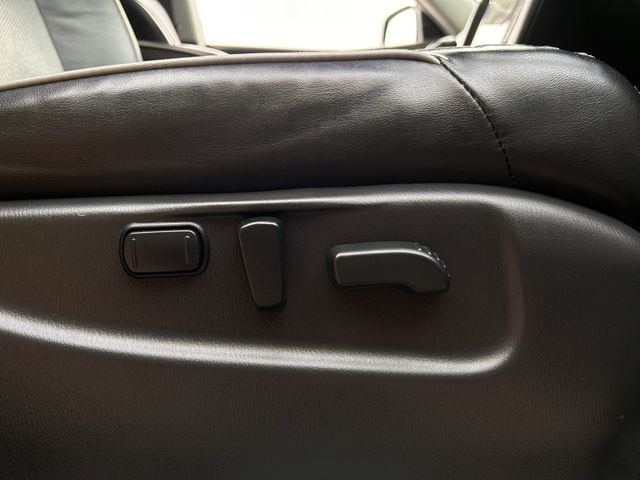 Used 2021 Graphite Shadow INFINITI Premium Select image 33