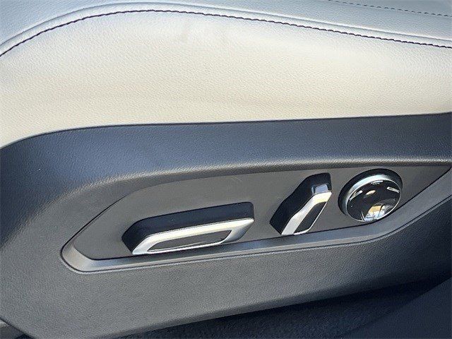 New 2026 Platinum White Pearl Acura SH-AWD image 28