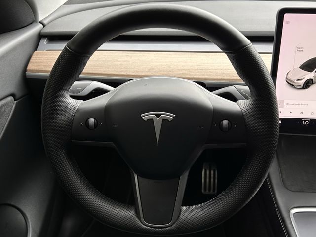 Used 2021 Pearl White Multi-Coat Tesla Long Range image 13