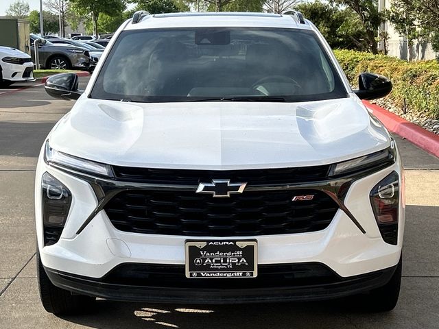 Used 2024 Summit White Chevrolet 2RS image 9