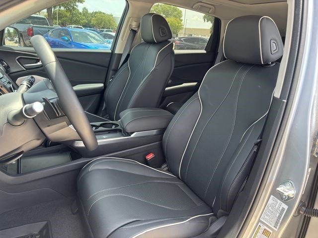 Used 2026 Solar Silver Metallic Acura Advance Package image 27