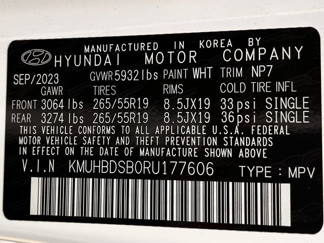 Used 2024 White Genesis 2.5T image 36